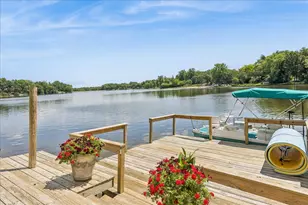 113 Hilltop Dr, Lake in the Hills, IL 60156 - Photo 30