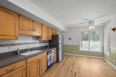 190 S Circle Avenue, Bloomingdale, IL 60108 - Photo 8
