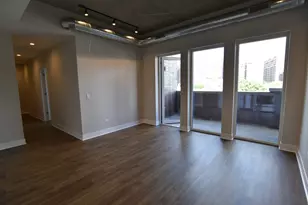 3833 N Broadway St, Chicago, IL 60613 - Photo 2