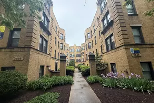 7349 N Damen Ave, Chicago, IL 60645 - Photo 2