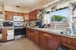 1556 Heidorn Ave, Westchester, IL 60154 - Photo 10