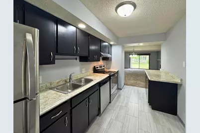 2157 Harbortown Circle #2157, Champaign, IL 61821 - Photo 4
