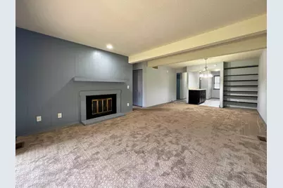 2157 Harbortown Circle #2157, Champaign, IL 61821 - Photo 6
