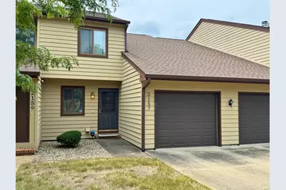 2157 Harbortown Circle #2157, Champaign, IL 61821 - Photo 2