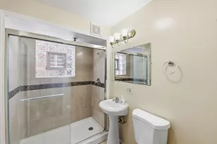 2516 S 56th Ct, Cicero, IL 60804 - Photo 8