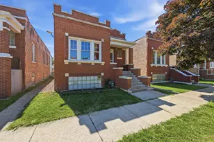 2516 S 56th Ct, Cicero, IL 60804 - Photo 2
