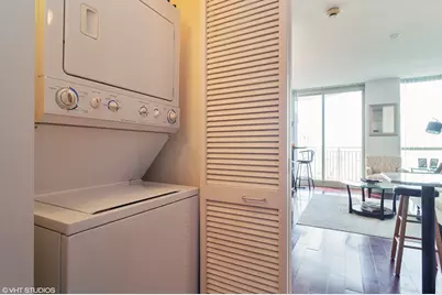 645 N Kingsbury Street #2205, Chicago, IL 60610 - Photo 8