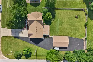 701 Forrest Dr, Seneca, IL 61360 - Photo 6