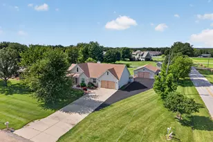 701 Forrest Dr, Seneca, IL 61360 - Photo 2