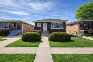 306 Prairie Ave, Calumet City, IL 60409 - Photo 1