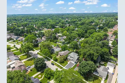 1020 S Gables Boulevard, Wheaton, IL 60189 - Photo 28