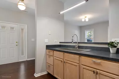 3761 S Lake Park Avenue, Chicago, IL 60653 - Photo 32
