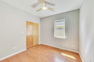 3761 S Lake Park Ave, Chicago, IL 60653 - Photo 30