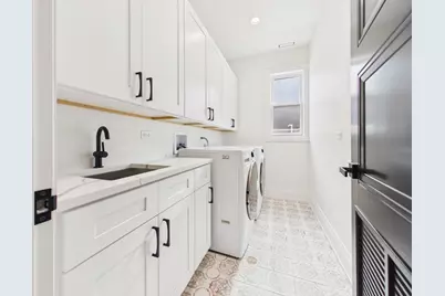 2638 W Superior Street, Chicago, IL 60612 - Photo 24