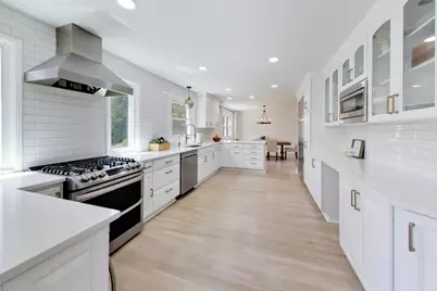 1438 N Haddow Avenue, Arlington Heights, IL 60004 - Photo 6