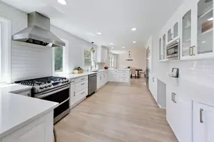 1438 N Haddow Ave, Arlington Heights, IL 60004 - Photo 6