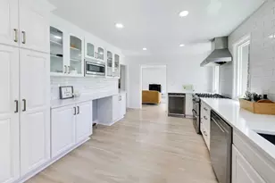 1438 N Haddow Ave, Arlington Heights, IL 60004 - Photo 8