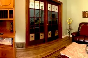 1608 S Pasfield St, Springfield, IL 62704 - Photo 2