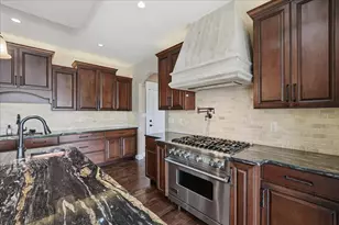 8858 S Doubletree Dr S, Crown Point, IN 46307 - Photo 18