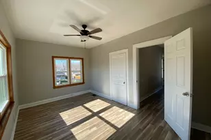 739 Iowa Ave, Aurora, IL 60506 - Photo 4