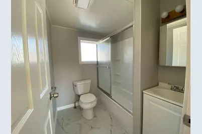 739 Iowa Avenue #2, Aurora, IL 60506 - Photo 8
