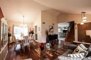 1135 Stonebridge Ct, Elgin, IL 60120 - Photo 8