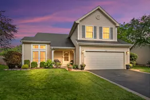 1689 Warrington Ln, Crystal Lake, IL 60014 - Photo 1