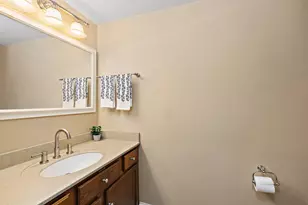 1689 Warrington Ln, Crystal Lake, IL 60014 - Photo 16