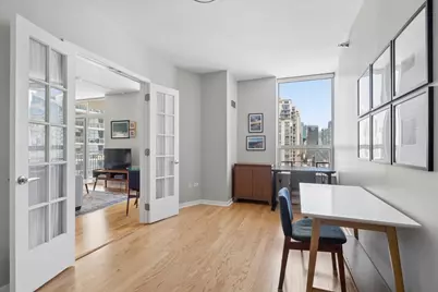 330 W Grand Avenue #1707, Chicago, IL 60654 - Photo 16