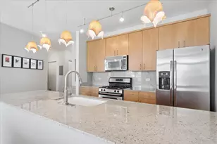 330 W Grand Ave, Chicago, IL 60654 - Photo 8