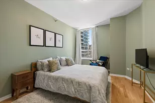 330 W Grand Ave, Chicago, IL 60654 - Photo 12