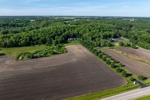2467 US Hwy 6 Hwy, Coal Valley, IL 61240 - Photo 78