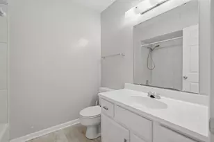 109 N 3rd St, Colona, IL 61241 - Photo 12