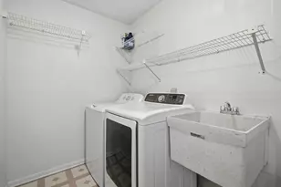 109 N 3rd St, Colona, IL 61241 - Photo 22