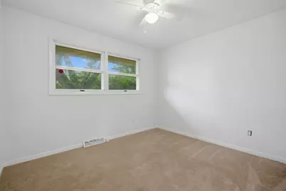 109 N 3rd Street, Colona, IL 61241 - Photo 14
