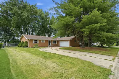 109 N 3rd Street, Colona, IL 61241 - Photo 4