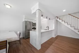1130 Cove Dr, Prospect Heights, IL 60070 - Photo 8