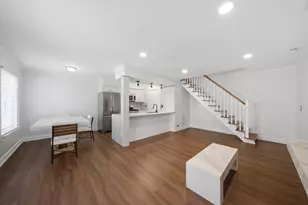 1130 Cove Dr, Prospect Heights, IL 60070 - Photo 10