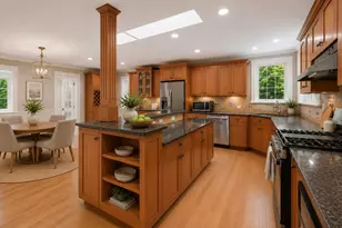 72 Warwick Rd, Winnetka, IL 60093 - Photo 8