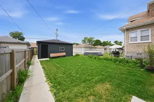 1416 Ridgeland Ave, Berwyn, IL 60402 - Photo 32