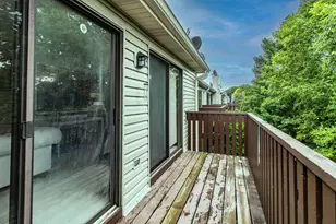 906 Cross Creek Dr, Roselle, IL 60172 - Photo 18