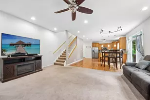 5105 W Flanders Rd, McHenry, IL 60050 - Photo 8