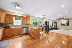 5105 W Flanders Rd, McHenry, IL 60050 - Photo 12