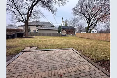 1702 W Oakton Street, Arlington Heights, IL 60004 - Photo 4