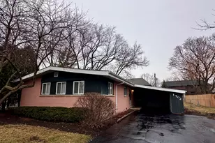 1702 W Oakton St, Arlington Heights, IL 60004 - Photo 1