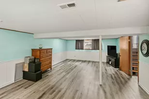 383 Park Ave, Wheeling, IL 60090 - Photo 20
