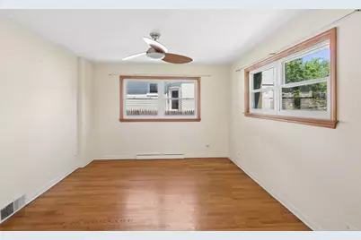 324 Asbury Avenue, Evanston, IL 60202 - Photo 6