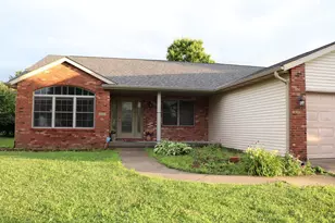 1408 Sequoia Dr, Chatham, IL 62629 - Photo 2