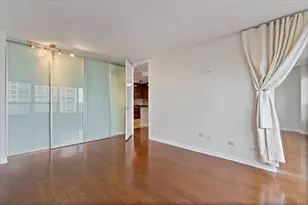 30 E Huron St, Chicago, IL 60611 - Photo 18