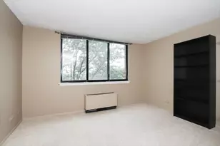 2000 St Regis Dr, Lombard, IL 60148 - Photo 16